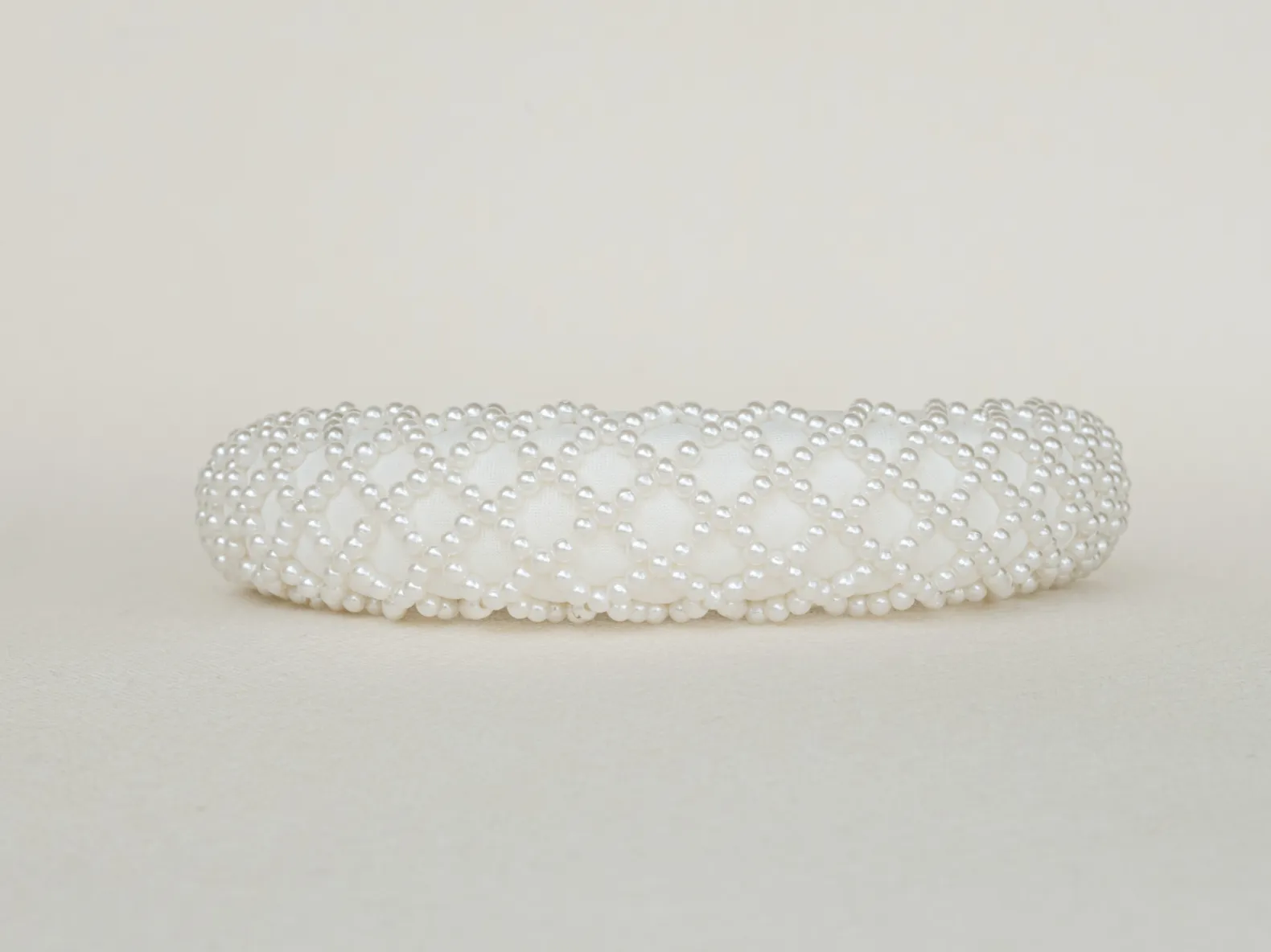 Aurora - Classic Style Pearl Bridal Headband