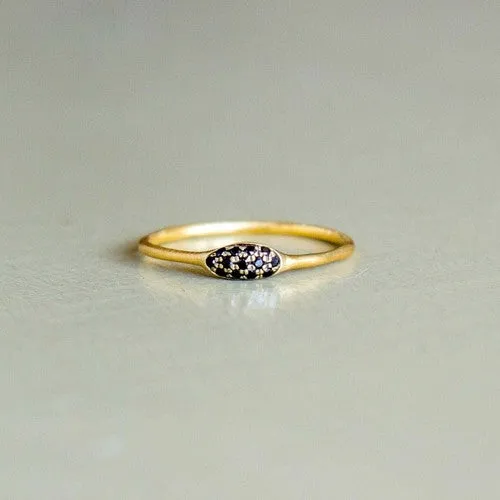 Jane - studded thin hill ring