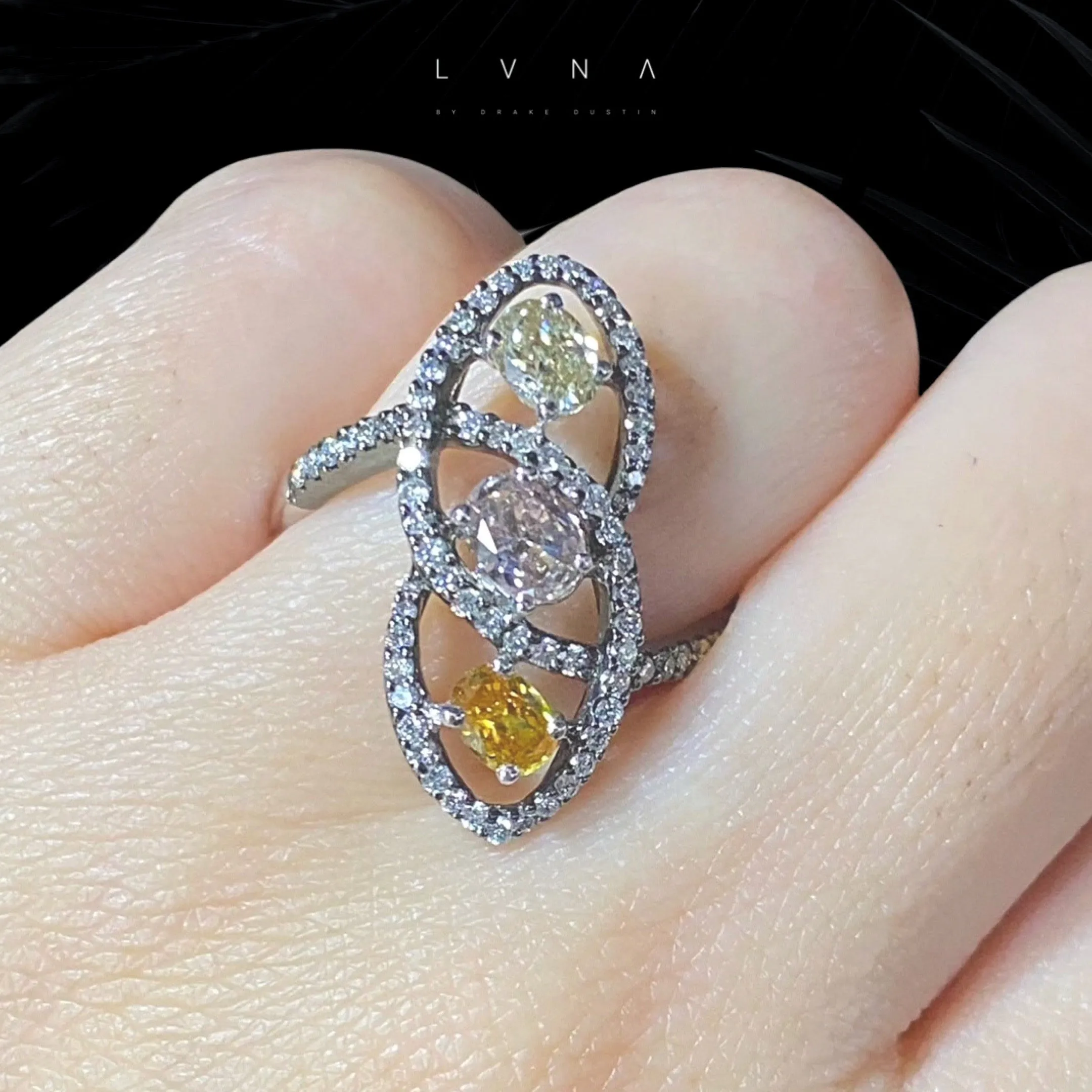 LVNA Signatures Rare Colored Diamond Cocktail Ring 18kt