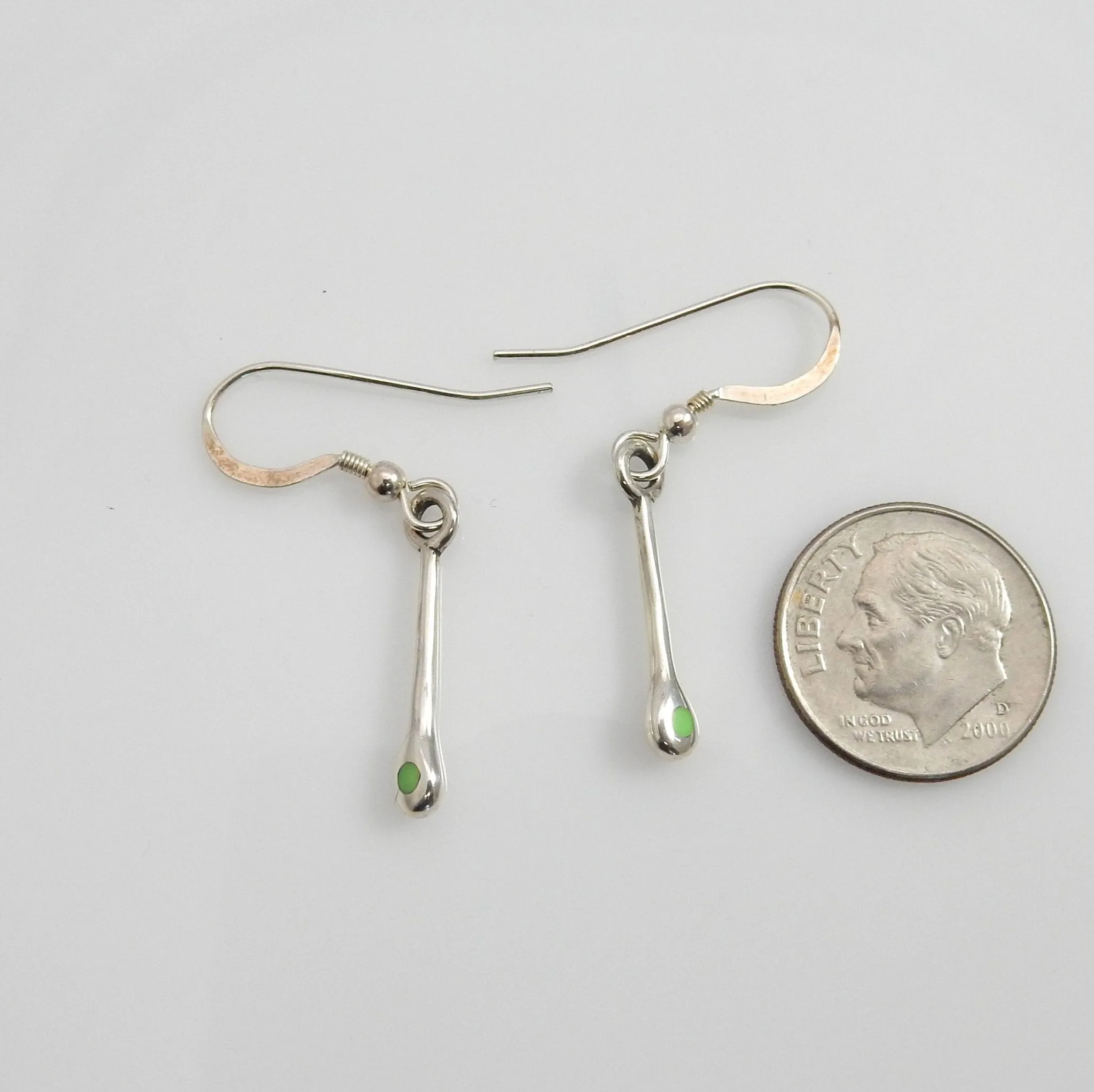 Sterling Silver Green Turquoise Dangle Earings